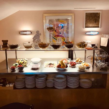 Hotel Baeren Lachen Bagian luar foto