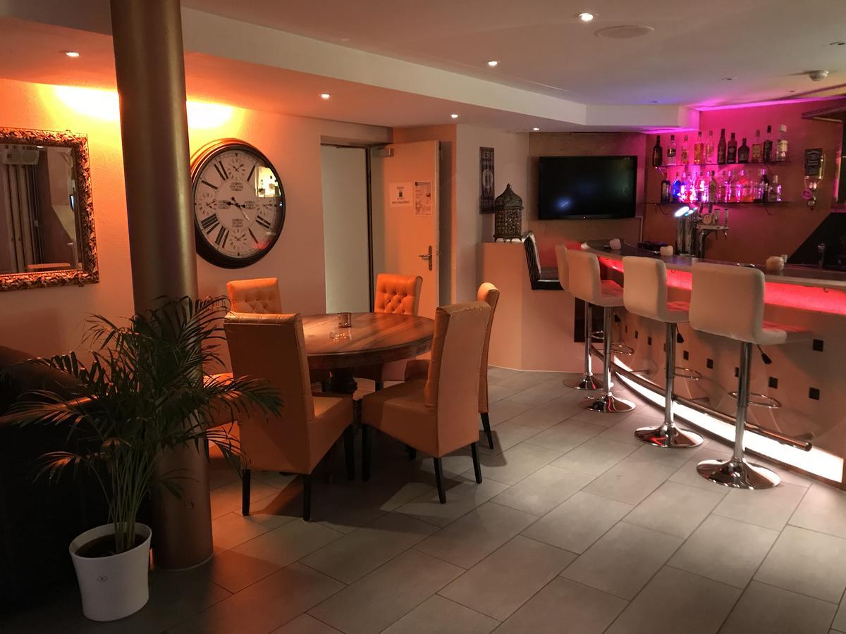 Hotel Baeren Lachen Bagian luar foto