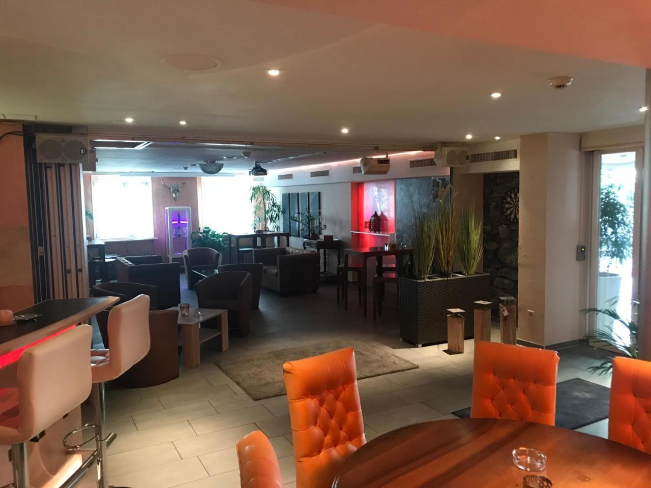 Hotel Baeren Lachen Bagian luar foto