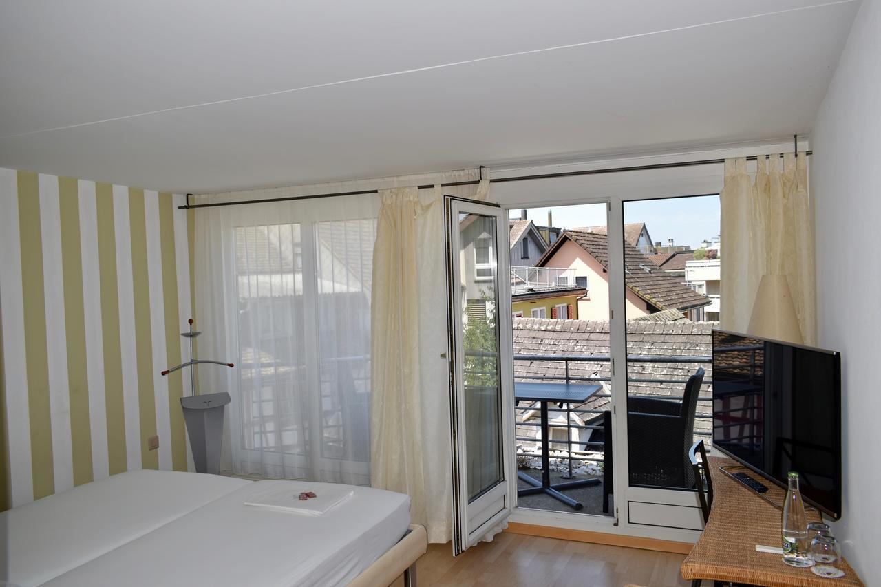 Hotel Baeren Lachen Bagian luar foto