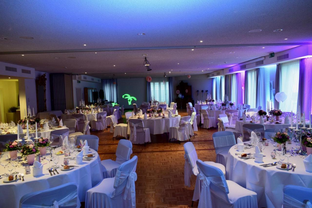 Hotel Baeren Lachen Bagian luar foto