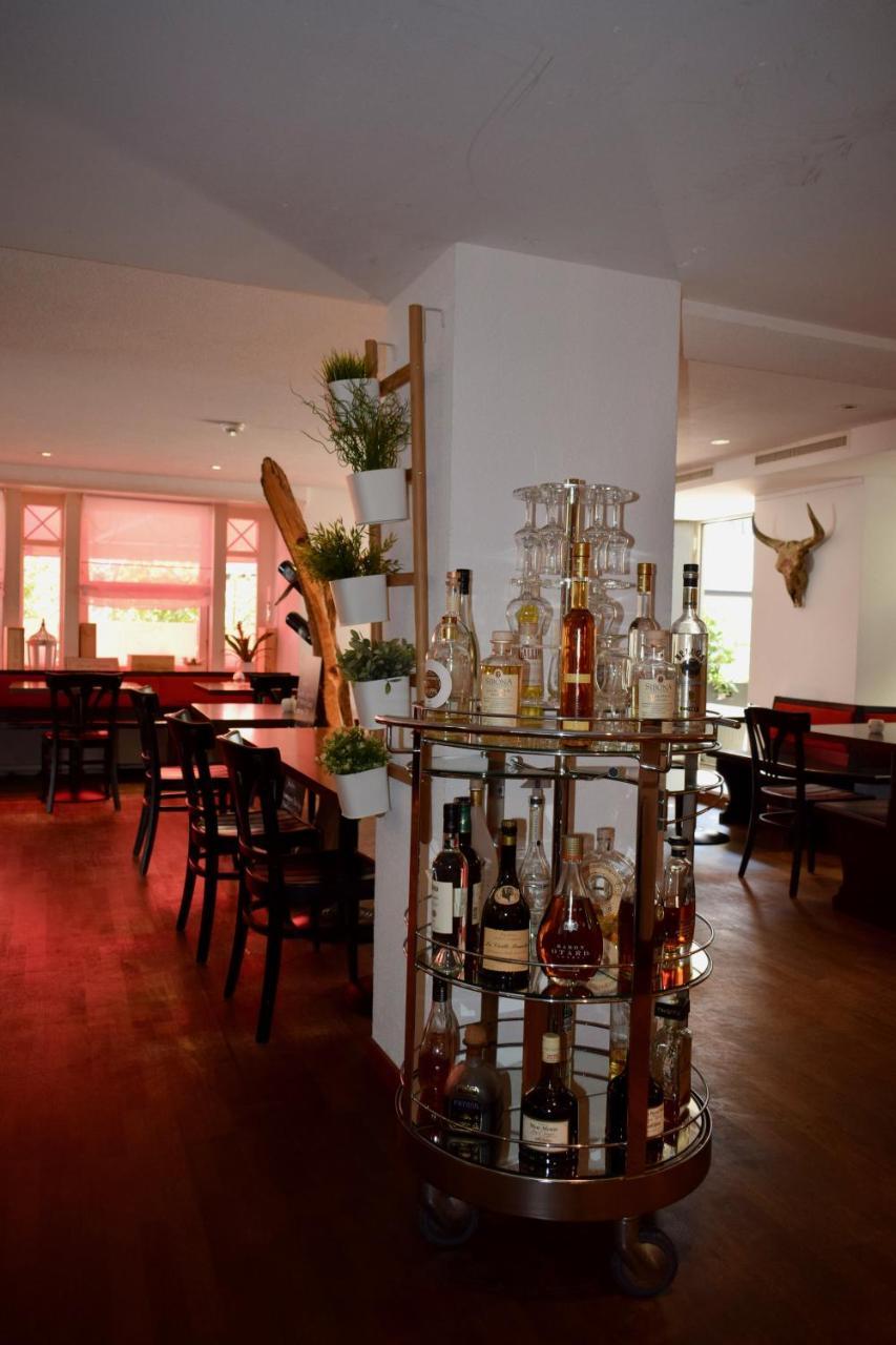 Hotel Baeren Lachen Bagian luar foto