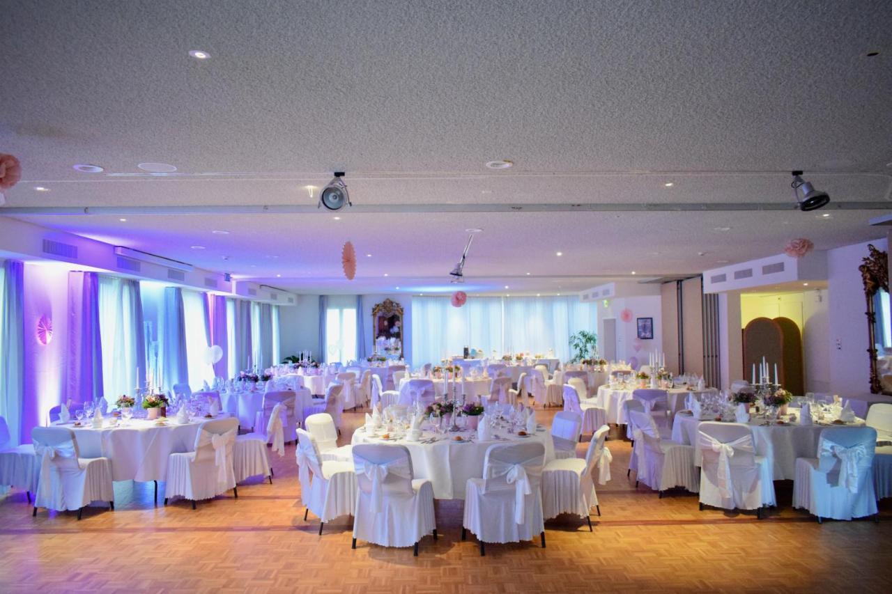 Hotel Baeren Lachen Bagian luar foto
