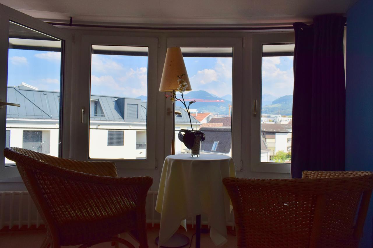 Hotel Baeren Lachen Bagian luar foto